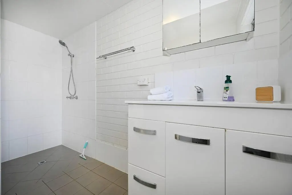 Ocean Breeze At Alex Apartment Alexandra Headland